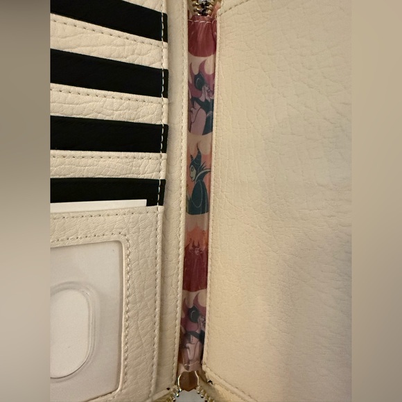 Loungefly Disney Villains Pastel Flames Zip Around Wallet NWT - Picture 4 of 7